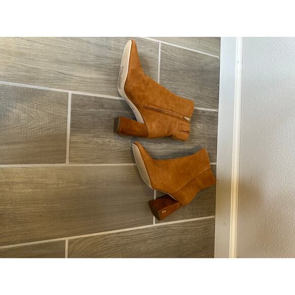 Sam Edelman codie suede ankle bootie -size 8 - Picture 3 of 5